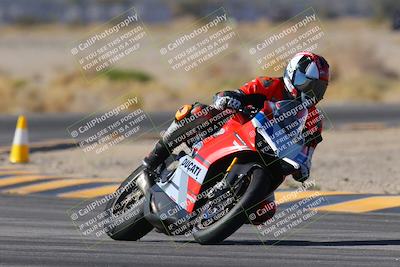 media/Dec-10-2023-SoCal Trackdays (Sun) [[0ce70f5433]]/Turn 4 (1145am)/